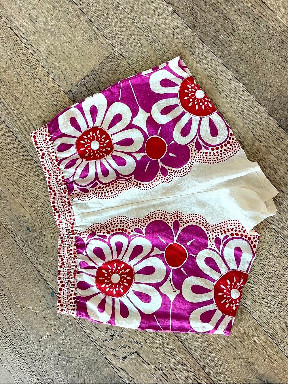 FARM Rio White Red Pink Floral Print Linen Blend Shorts Size L - Picture 6 of 6